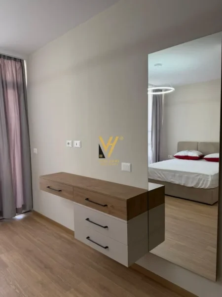 Tirane, jepet me qera apartament 1+1+Ballkon Kati 1, 75 m² 770 € (KOPSHTI ZOOLOGJIK)