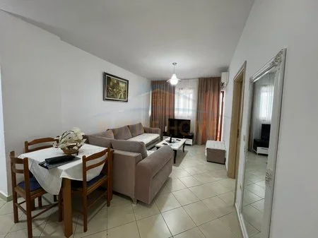 Tirane, shitet apartament 1+1 Kati 5, 54 m² 130.000 € 