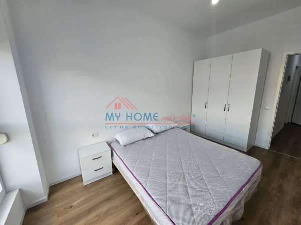 Tirane, jepet me qera apartament 1+1+Ballkon Kati 5, 65 m² 400 € (Rruga Pasho Hysa)