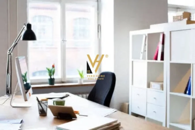 Tirane, jepet me qera ambjent biznesi Kati 0, 40 m² 520 € (ISH EKSPOZITA)