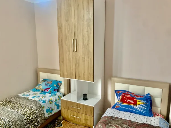 Elbasan, jepet me qera nga Pronari, pa-komision apartament 2+1+Ballkon Kati 8, 100 m² 390€