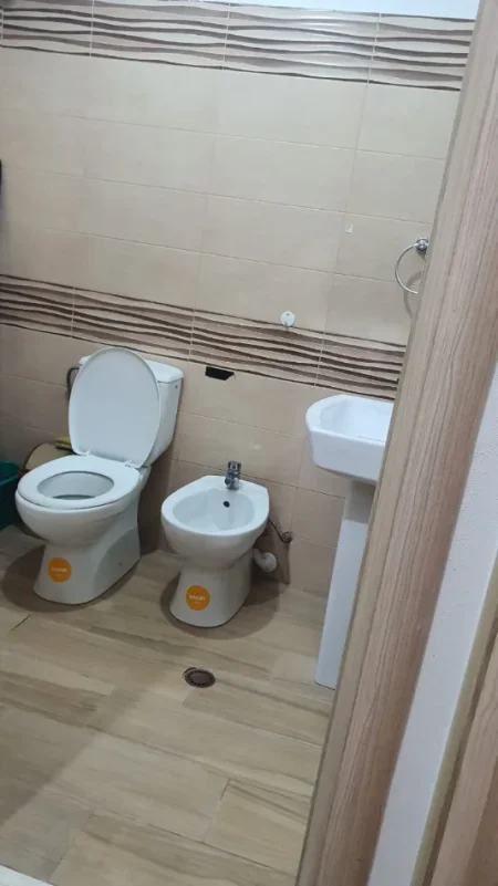 Elbasan, jepet me qera nga Pronari, pa-komision apartament 2+1+Ballkon Kati 8, 90 m² 390€