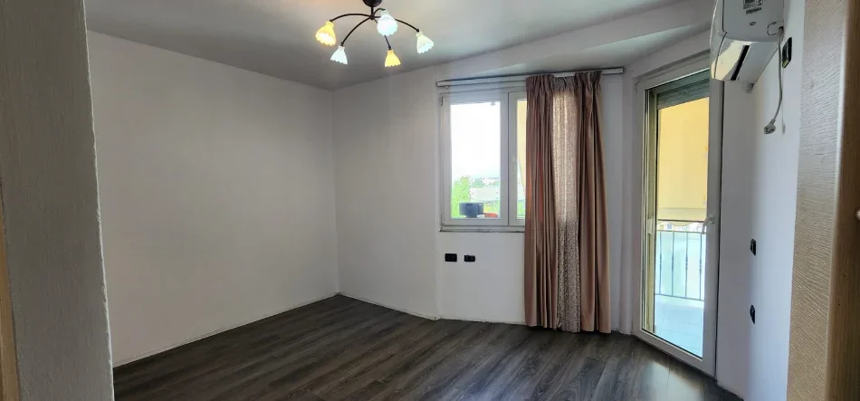 Tirane, shitet apartament 2+1 Kati 6, 90 m² 189.000 € (Fusha Aviacionit)