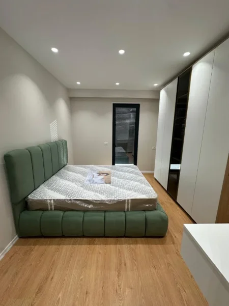 Tirane, jepet me qera apartament 2+1 Kati 7, 90 m² 800 € (Don Bosko)