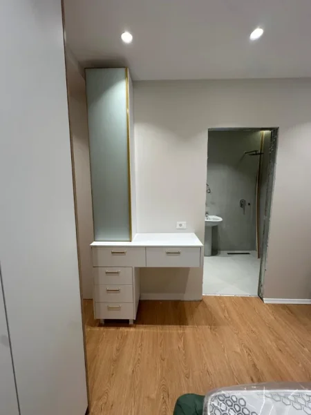 Tirane, jepet me qera apartament 2+1 Kati 7, 90 m² 800 € (Don Bosko)