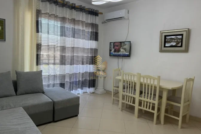 Tirane, jepet me qera apartament 2+1+Ballkon Kati 3, 80 m² 650 € (21 Dhjetori)