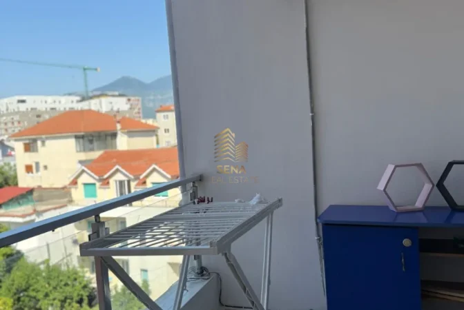 Tirane, jepet me qera apartament 2+1+Ballkon Kati 3, 80 m² 650 € (21 Dhjetori)