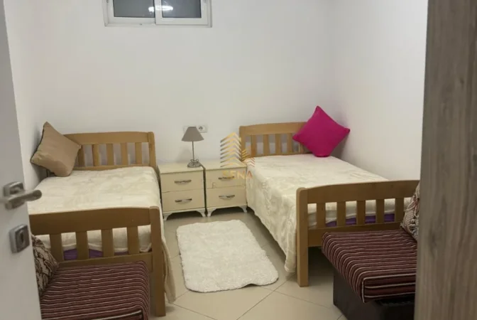Tirane, jepet me qera apartament 2+1+Ballkon Kati 3, 80 m² 650 € (21 Dhjetori)
