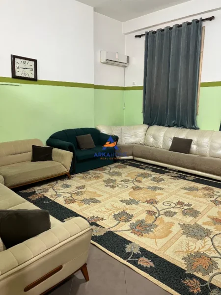 Tirane, jepet me qera ambjent biznesi Kati 0, 120 m² 1.263 € 