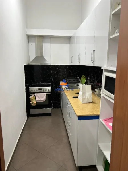 Tirane, jepet me qera ambjent biznesi Kati 0, 120 m² 1.263 € 