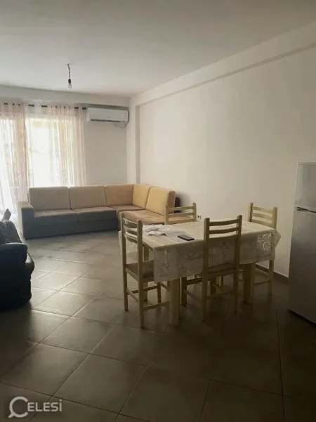 Tirane, jepet me qera apartament 2+1+Ballkon Kati 4, 85 m² 550 € (KODRA E DIELLIT)