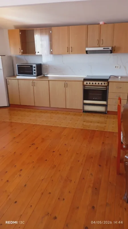 Tirane, jepet me qera apartament 2+1+Ballkon Kati 4, 100 m² 450 € (KODRA E PRIFTIT)