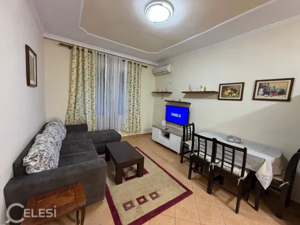 Tirane, jepet me qera apartament 1+1+Ballkon Kati 4, 60 m² 470 € (FERIT XHAJKO)
