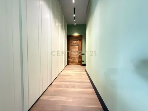 Tirane, jap me qera apartament+verande | Penthouse 3+1+Aneks+Ballkon Kati 8, 1.500 € 