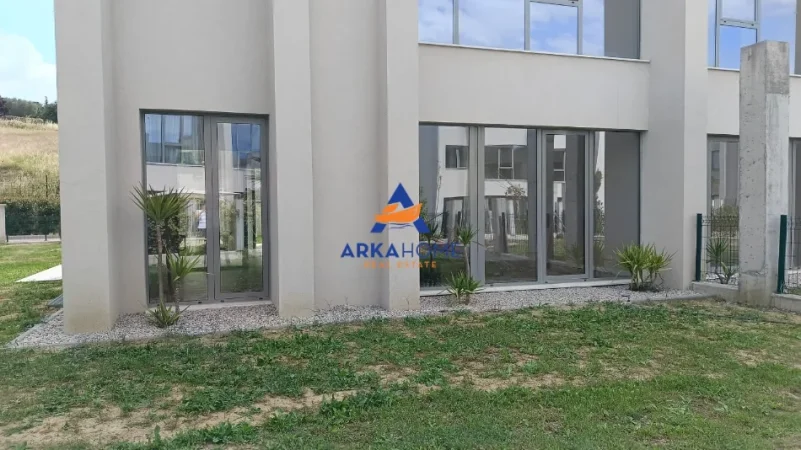 Tirane, jepet me qera apartament Vile 2 Katshe , 285 m² 3.000 € 
