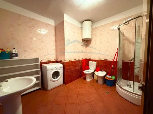 Tirane, shitet apartament 3+1+Aneks+Ballkon Kati 5, 133 m² (Shkolla e Baletit)