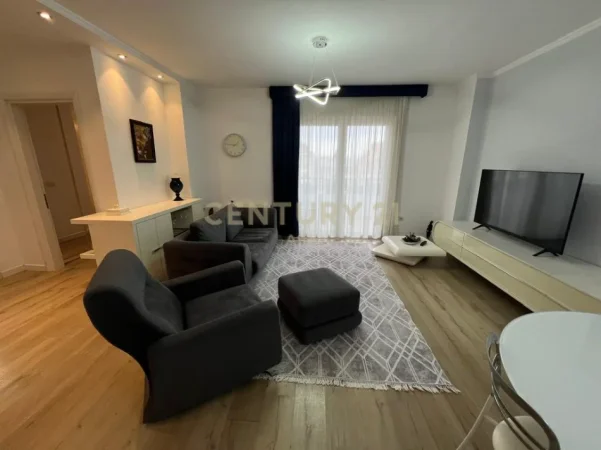 Tirane, jepet me qera apartament 2+1+Ballkon Kati 5, 110 m² 900 € (brryli)