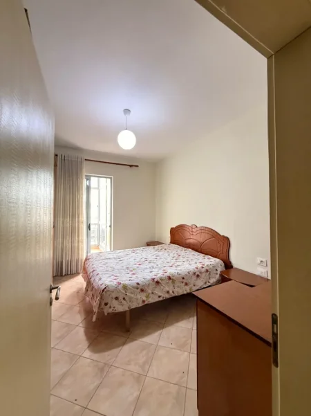 Tirane, shitet apartament 1+1+Ballkon Kati 5, 64 m² 135.000 € (Tregu i ri elektrik)