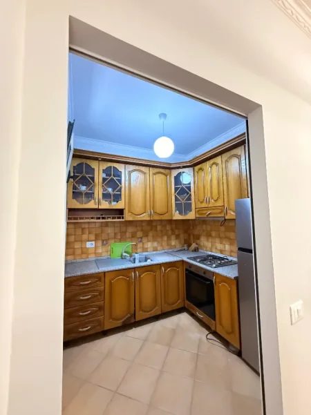 Tirane, shitet apartament 1+1+Ballkon Kati 5, 64 m² 135.000 € (Tregu i ri elektrik)