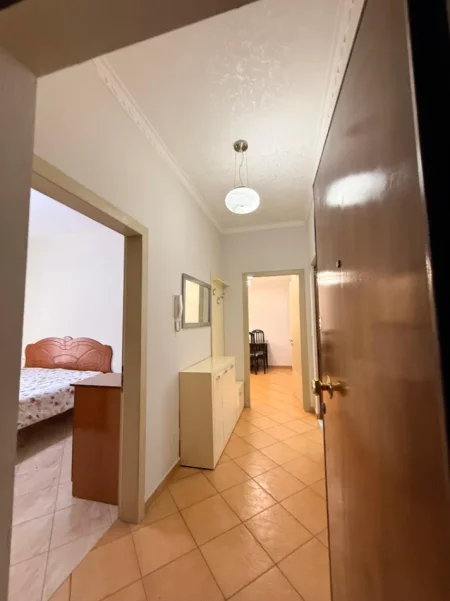 Tirane, shitet apartament 1+1+Ballkon Kati 5, 64 m² 135.000 € (Tregu i ri elektrik)