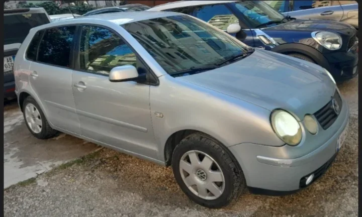 Tirane, shes Volkswagen Polo 1.4 nafte,  2.700 €