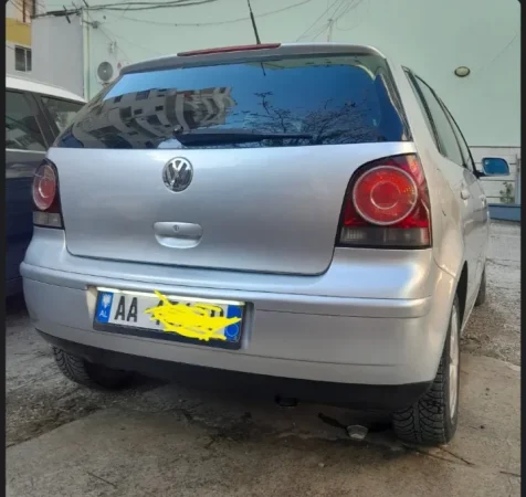 Tirane, shes Volkswagen Polo 1.4 nafte,  2.700 €