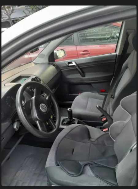 Tirane, shes Volkswagen Polo 1.4 nafte,  2.700 €