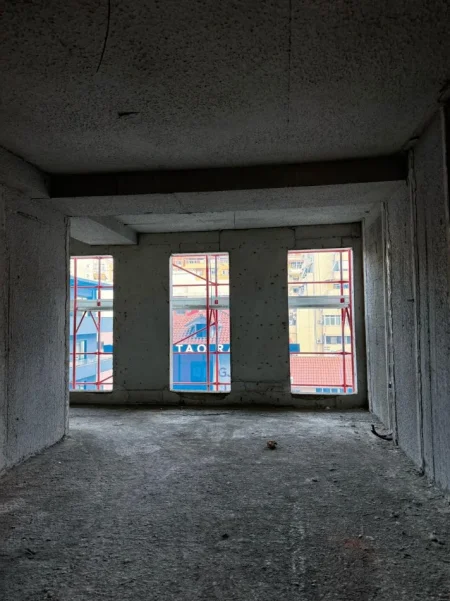 Tirane, shes apartament 2+1 Kati 3, 108 m² 303.150 € (Komuna e Parisit)
