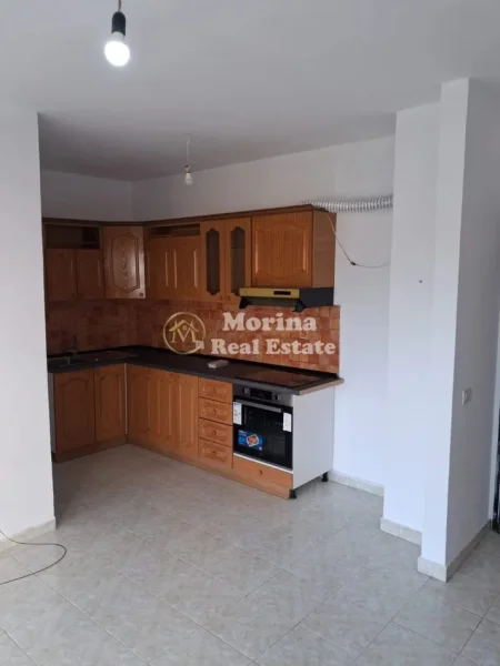 Tirane, jepet me qera apartament 1+1 Kati 5, 45 m² 400 € (Ish Fusha e Aviacionit)