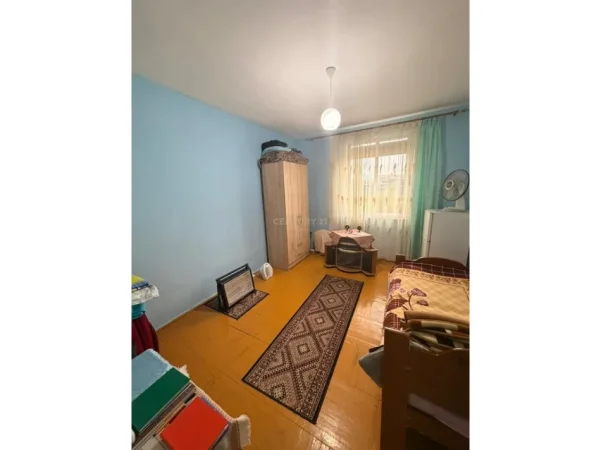 Tirane, shes apartament 1+1 Kati 5, 67 m² 163.000 € (Pazari Ri)