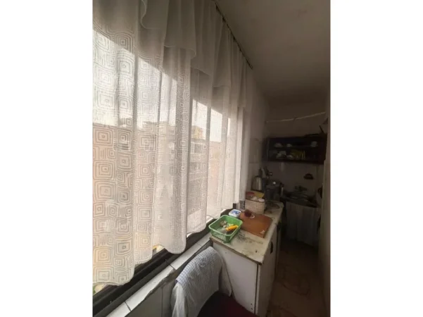 Tirane, shes apartament 1+1 Kati 5, 67 m² 163.000 € (Pazari Ri)
