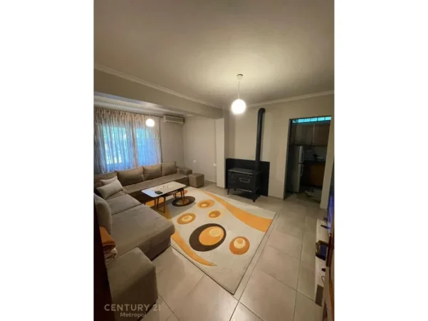 Tirane, shes apartament 2+1 Kati 1, 120 m² 160.000 € (allias)