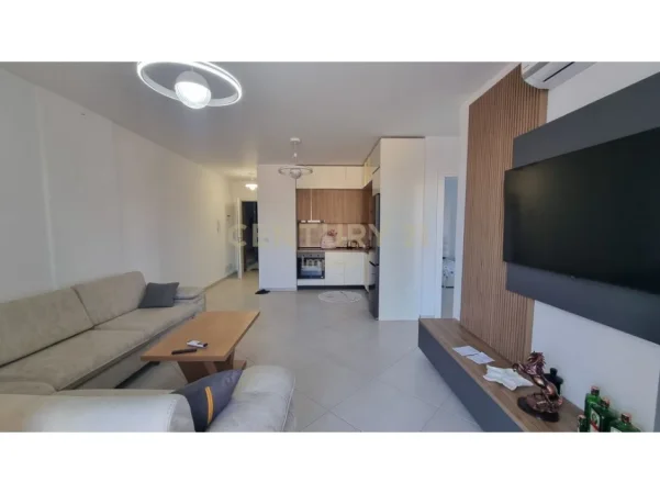 Tirane, jepet me qera apartament 2+1 Kati 1, 107 m² 850 € (fiori di bosco)