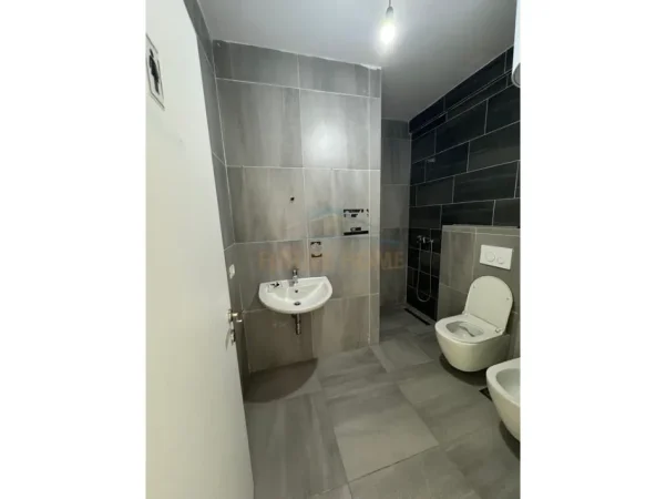 Tirane, shitet apartament 2+1 Kati 3, 109 m² 250.000 € (Rezidenca Future Home, Unaza e re,Tirane)