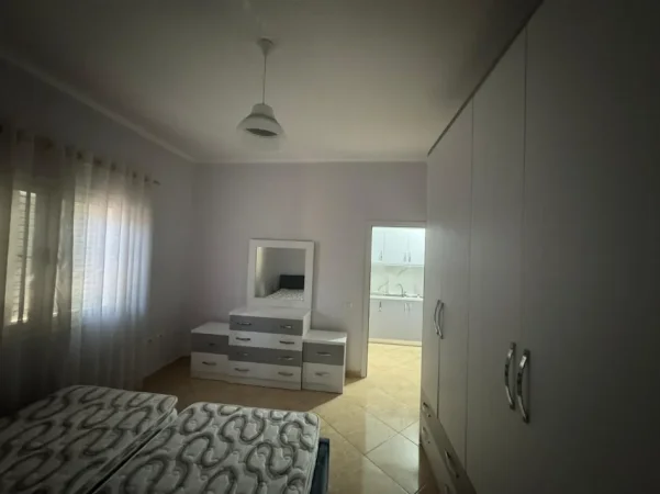 Tirane, jepet me qera apartament 1+1 Kati 1, 60 m² 400 € (PRANE UET)