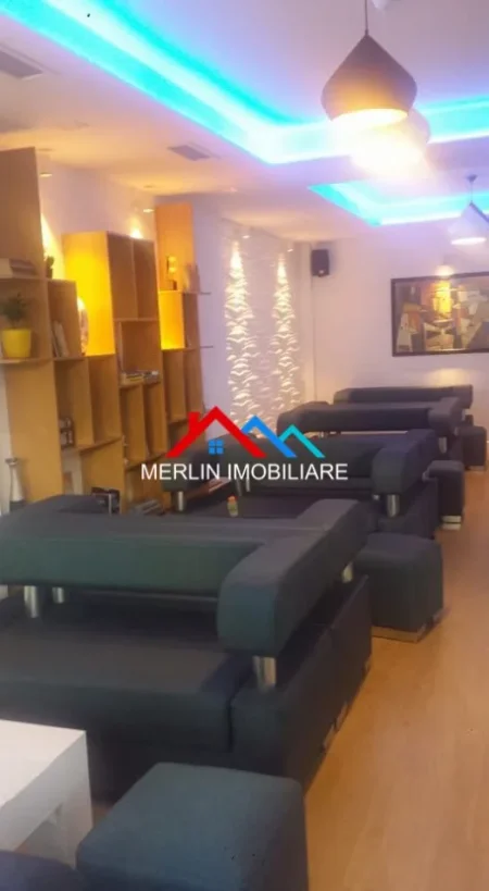 Tirane, shitet ambjent biznesi Kati 0, 120 m² 440.500 € (RRUGA BILAL GOLEMI,KOMUNA E PARISIT)