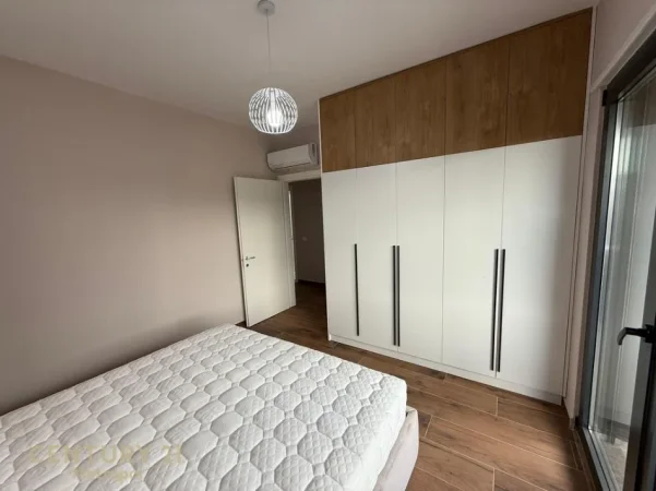 Tirane, shitet apartament 2+1 Kati 2, 107 m² 220.000 € (astir)