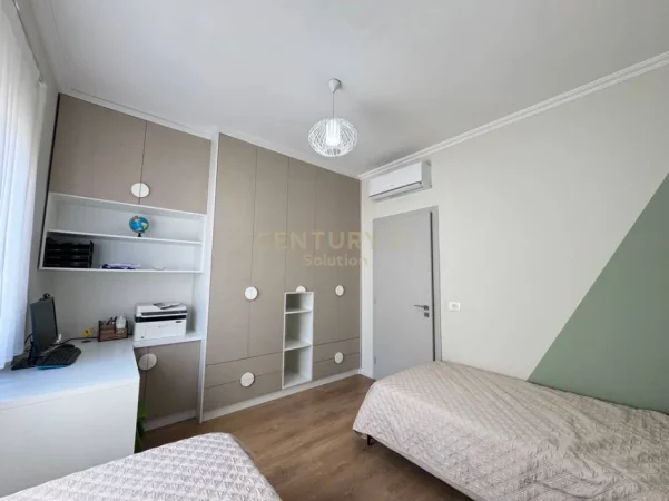 Tirane, jepet me qera apartament 2+1 Kati 6, 104 m² 600 € (Yzberisht)