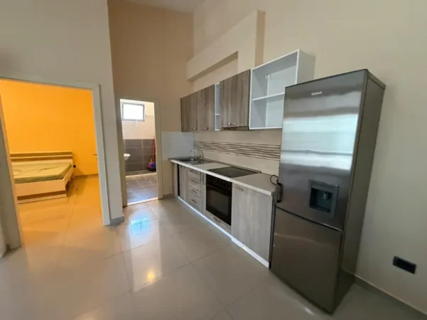 Tirane, jepet me qera apartament 1+1 Kati 2, (sauk)