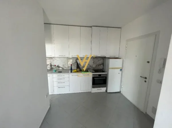 Tirane, jepet me qera apartament 1+1+Ballkon Kati 7, 45 m² 420 € (QSUT)