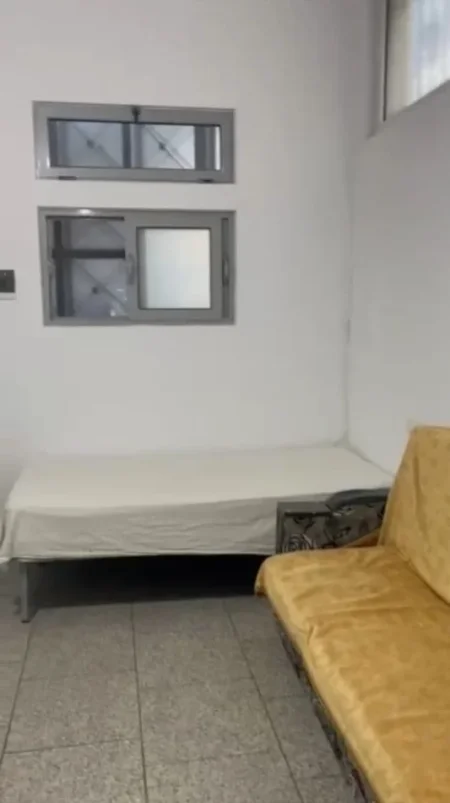 Tirane, jepet me qera apartament 1+1 Kati 1, 50 m² 250 € (Kodër-Kamza)