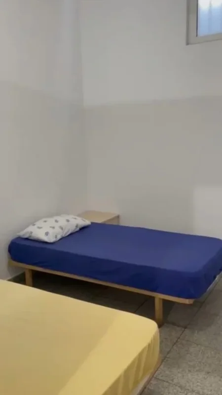 Tirane, jepet me qera apartament 1+1 Kati 1, 50 m² 250 € (Kodër-Kamza)