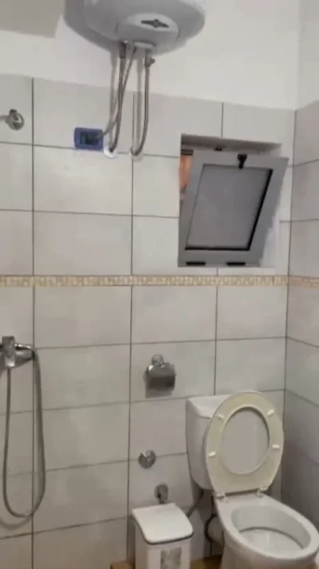 Tirane, jepet me qera apartament 1+1 Kati 1, 50 m² 250 € (Kodër-Kamza)