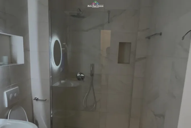 Tirane, jepet me qera apartament 1+1 Kati 8, 66 m² 570 € (Dritan Hoxha)