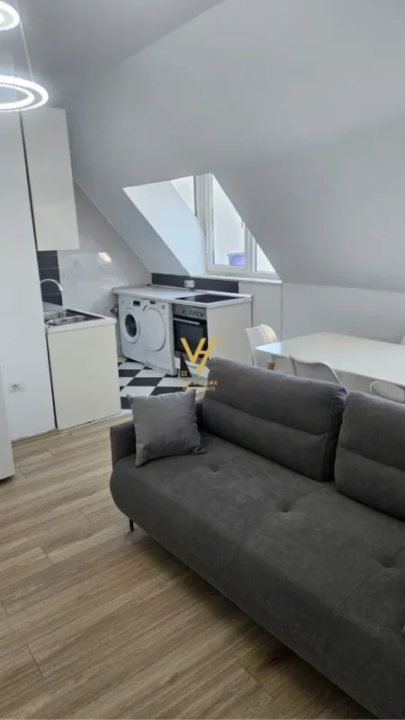 Tirane, jepet me qera apartament 1+1+Ballkon Kati 6, 50 m² 420 € (LIQENI I THATE)