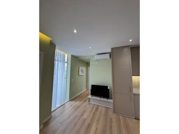 Tirane, shitet apartament 2+1+Ballkon Kati 9, 70 m² 235.000 € (Myslym Shyri)