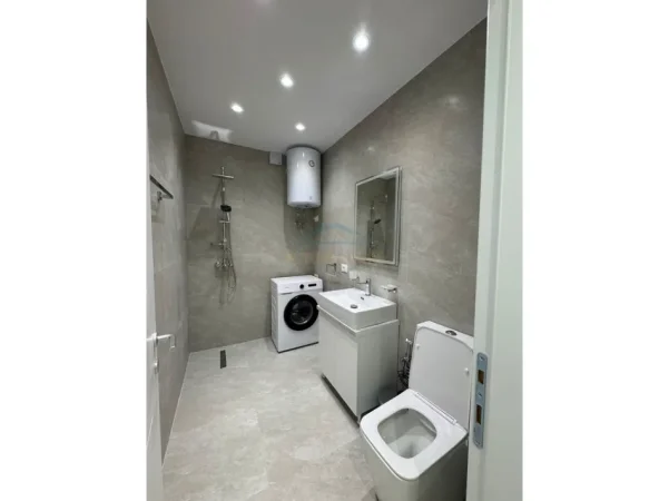 Tirane, shitet apartament 2+1+Ballkon Kati 9, 70 m² 235.000 € (Myslym Shyri)