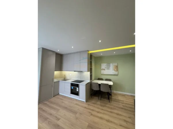 Tirane, shitet apartament 2+1+Ballkon Kati 9, 70 m² 235.000 € (Myslym Shyri)