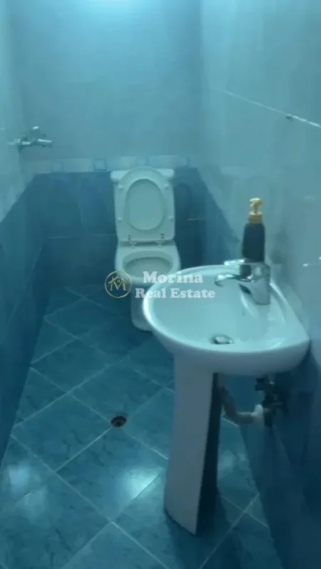 Tirane, jepet me qera apartament 2+1 Kati 2, 130 m² 380 € (Yzberisht)