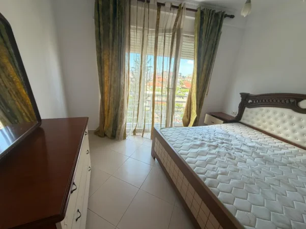 Tirane, jepet me qera apartament 1+1+Ballkon , 65 m² 400 € (ASTIR)